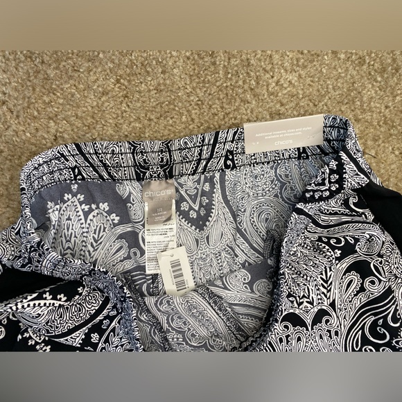 NWT Chico's Seville Paisley Black White Pull On Pants - Picture 2 of 4